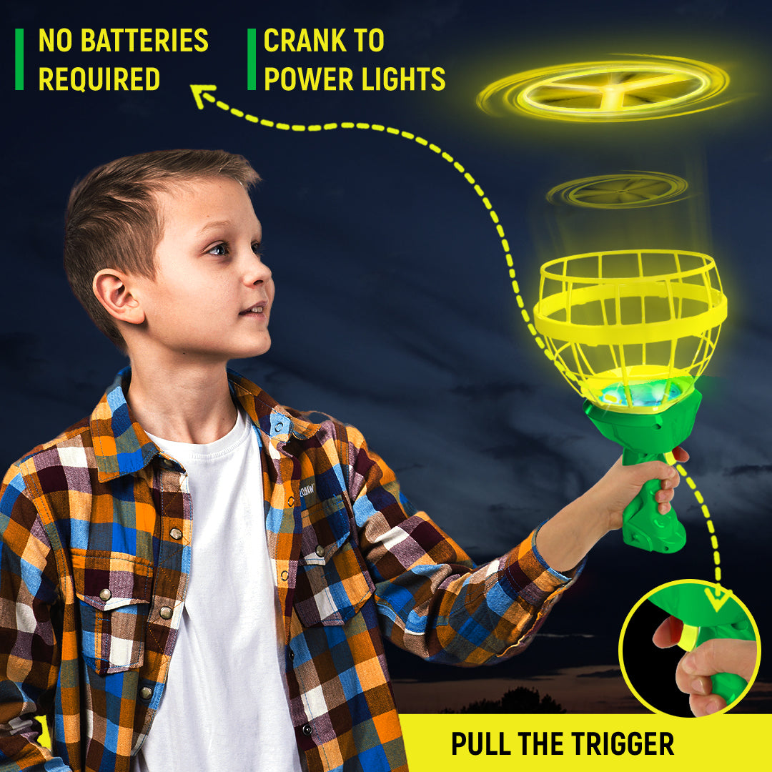 Mindscope GreenTek Blade Blasters Outdoor Glow in The Dark Toss and Catch Game